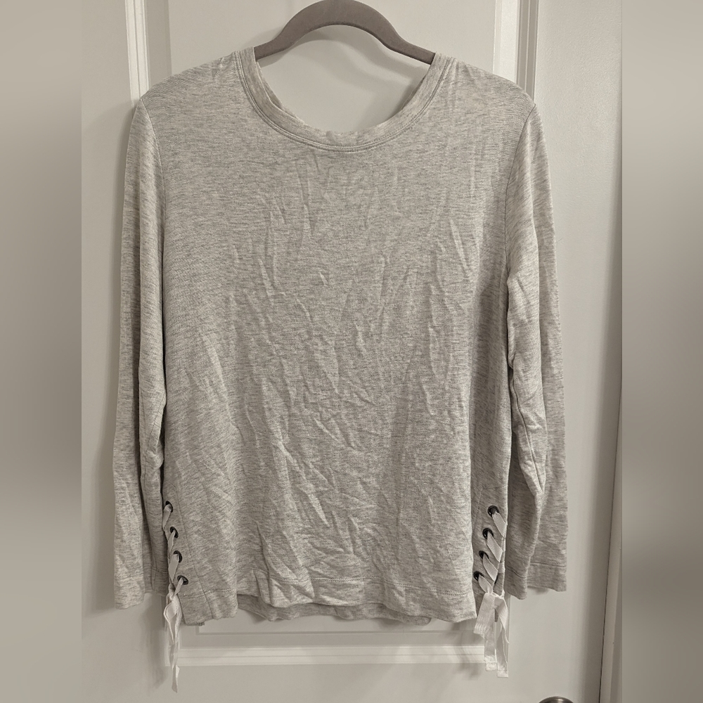 Simply Vera ribbon detailed top